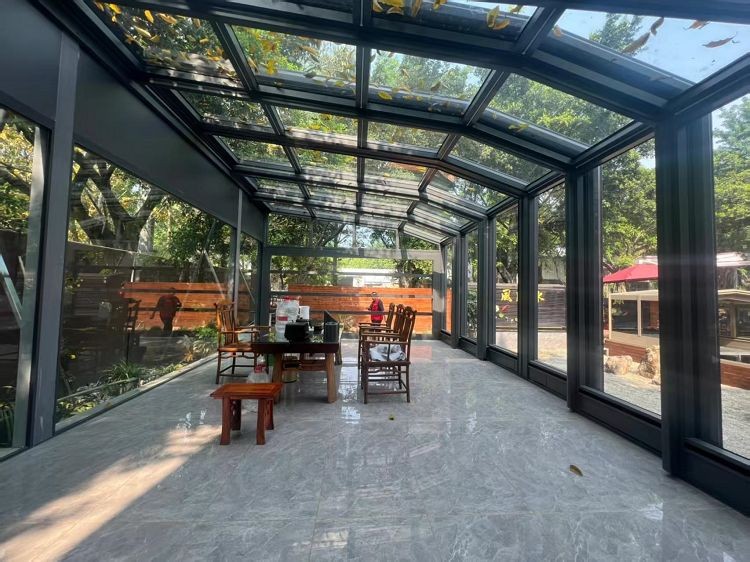 Curved Glass Sunroom With Retractable Roof suppliers